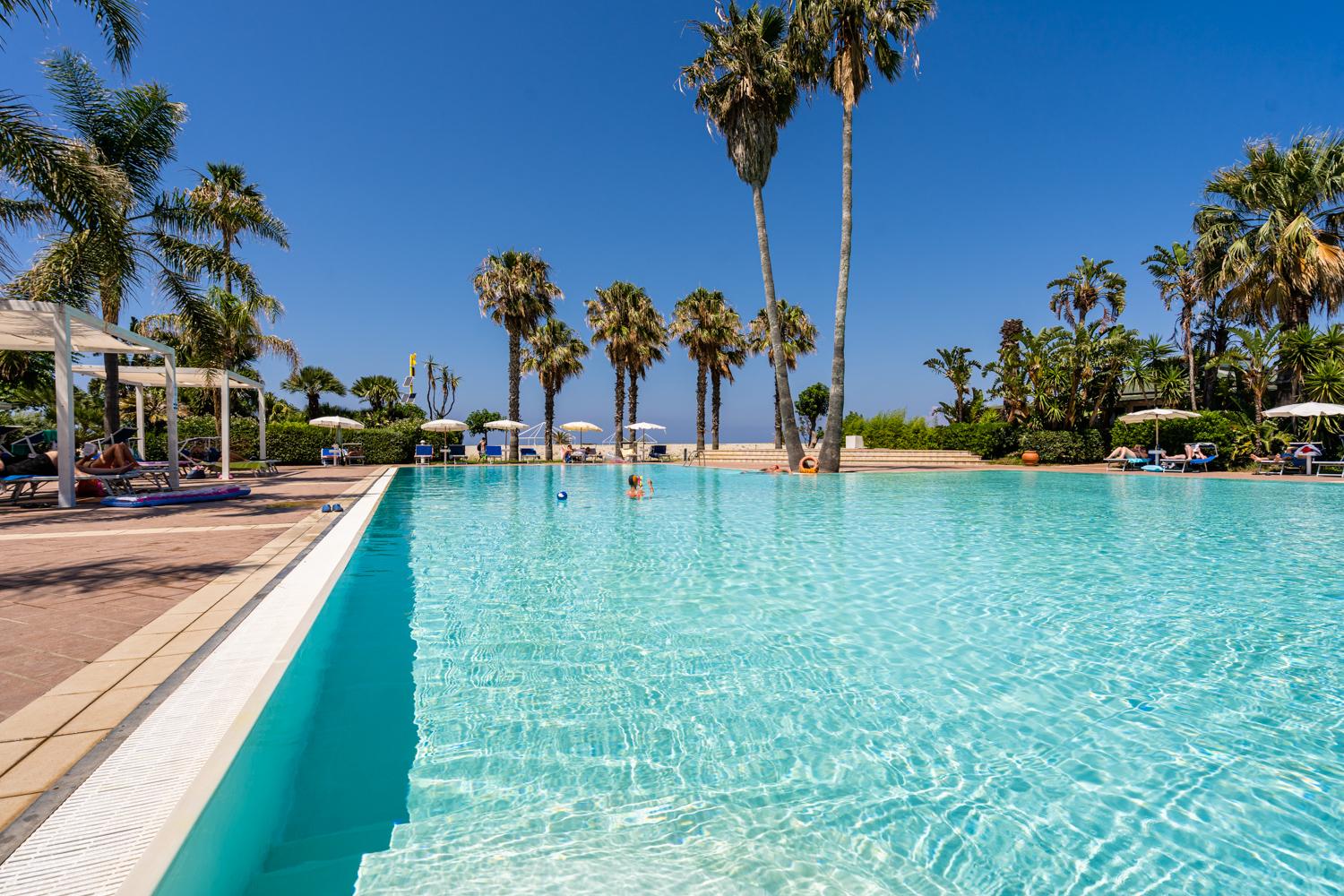 Le Dune Beach Club Messina Exteriör bild