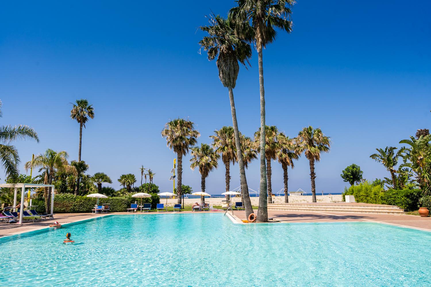 Le Dune Beach Club Messina Exteriör bild
