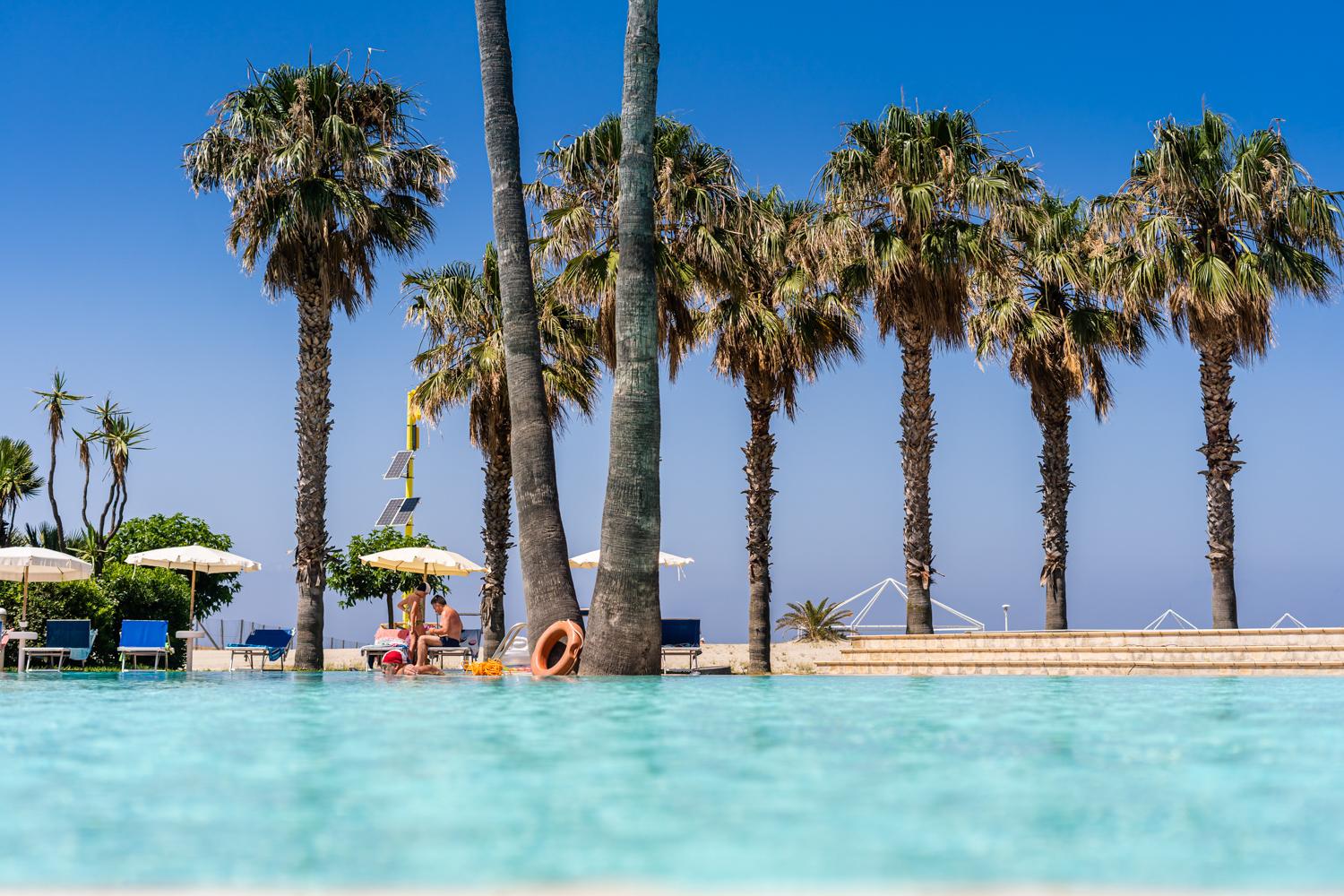 Le Dune Beach Club Messina Exteriör bild