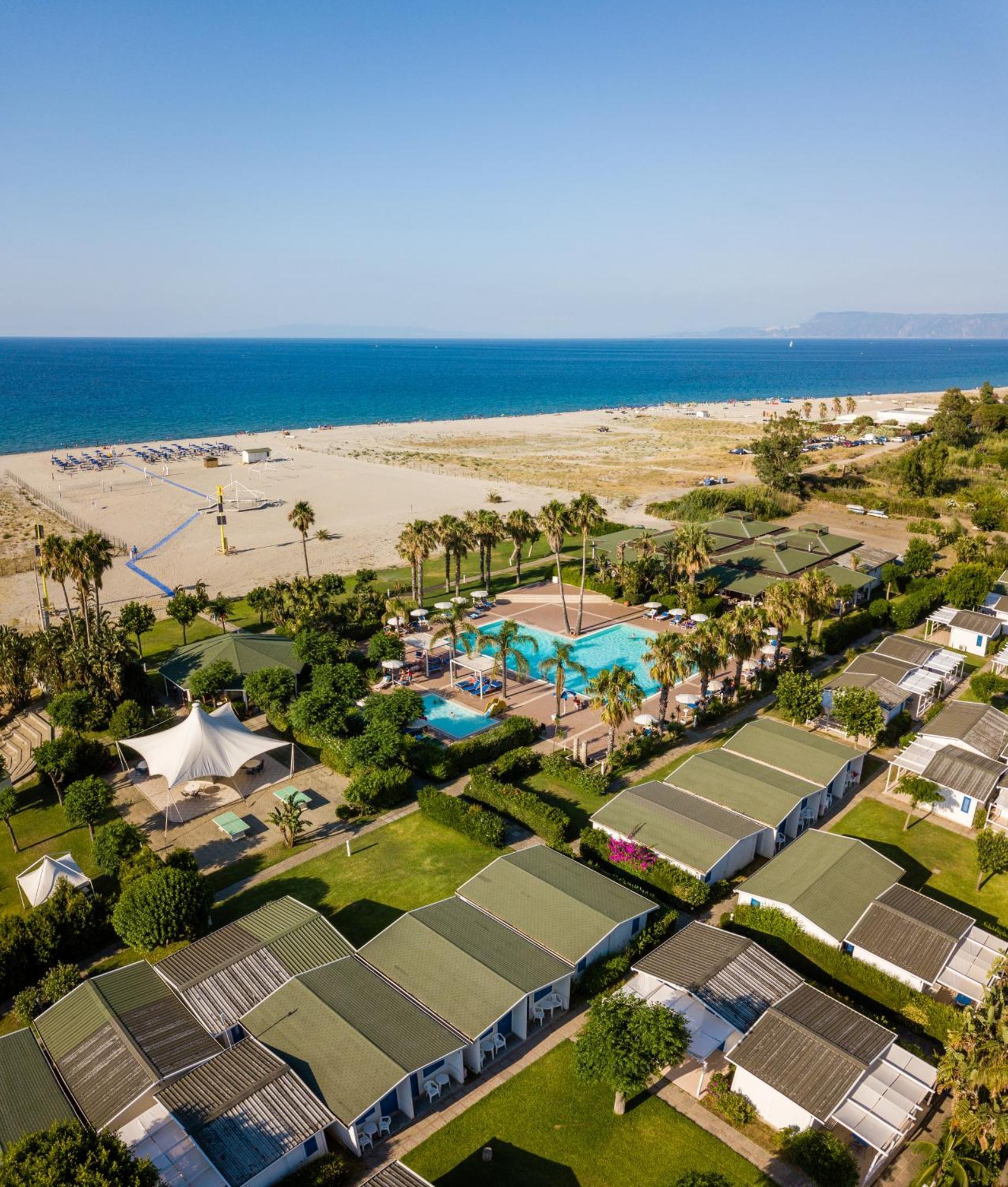 Le Dune Beach Club Messina Exteriör bild