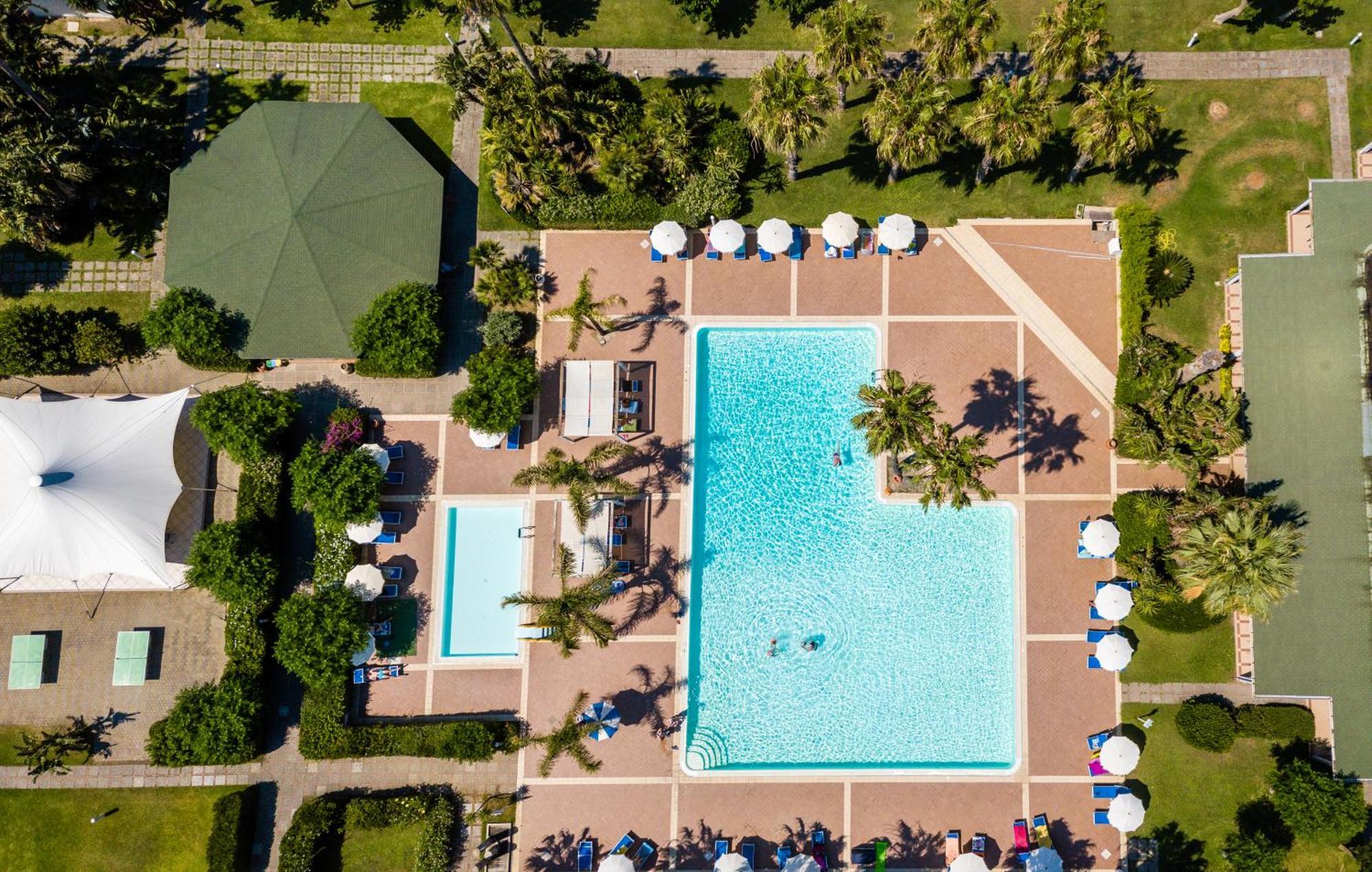 Le Dune Beach Club Messina Exteriör bild